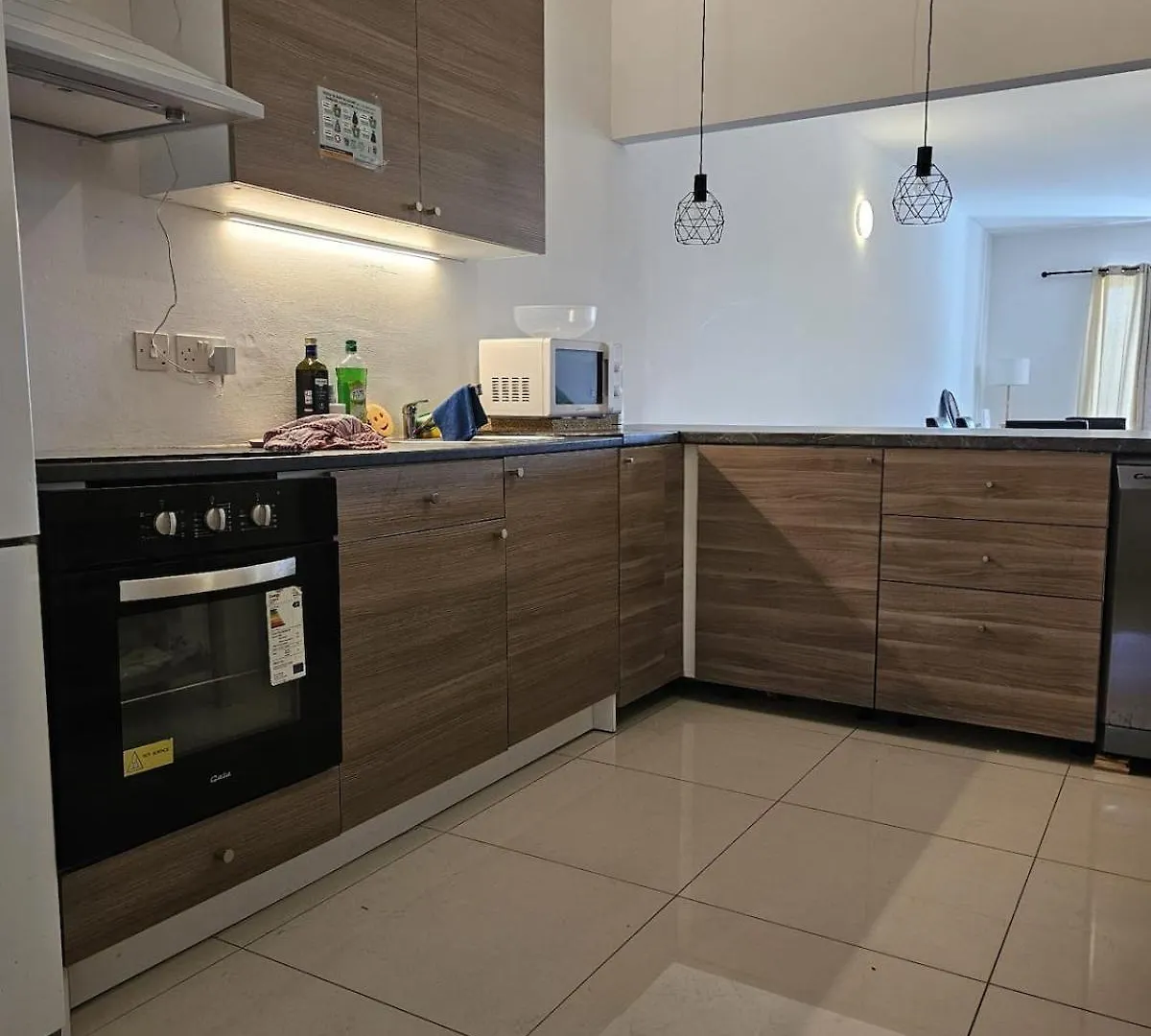 013 Seafront 2 Bedroom Apt In Gzira