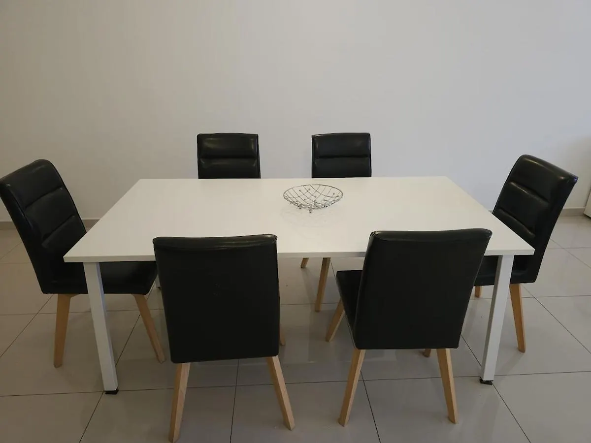 013 Seafront 2 Bedroom Apt In Gzira Apartment