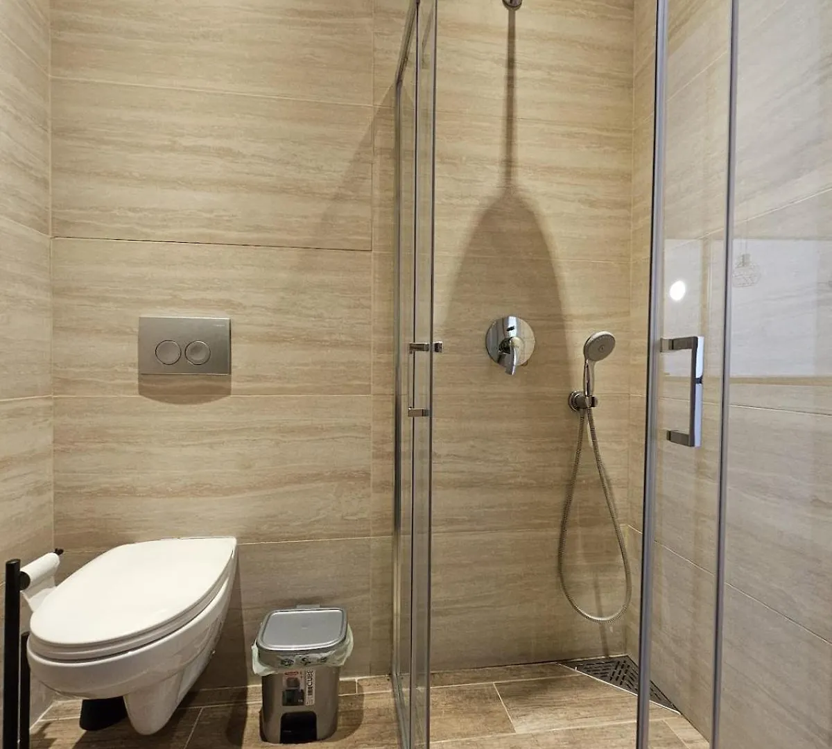 013 Seafront 2 Bedroom Apt In Gzira